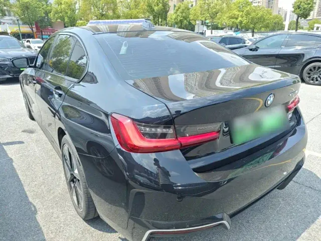BMW i3 — Фото автомобиля 4