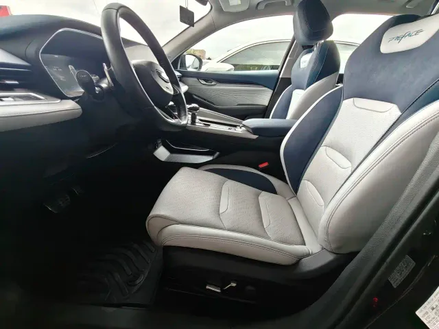 Geely Xingrui — Фото автомобиля 4