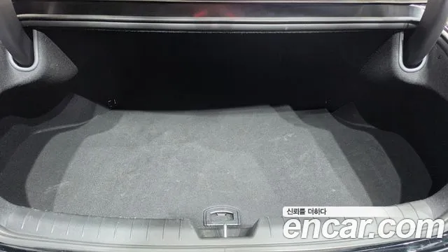 Hyundai Grandeur GN7 — Фото автомобиля 25