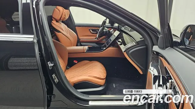 Mercedes-Benz S-Class — Фото автомобиля 11