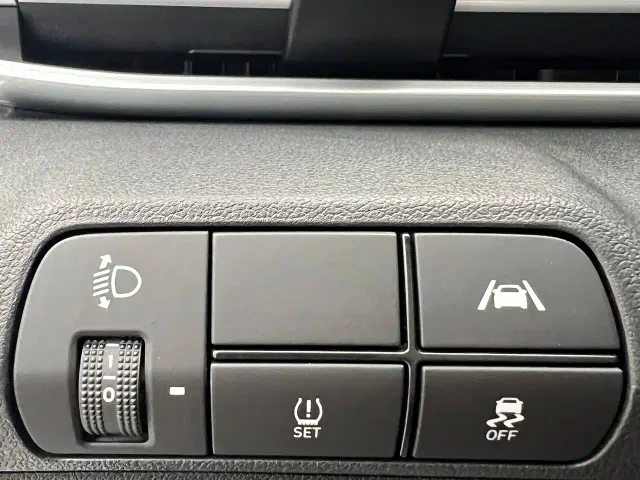 Hyundai Elantra — Фото автомобиля 14