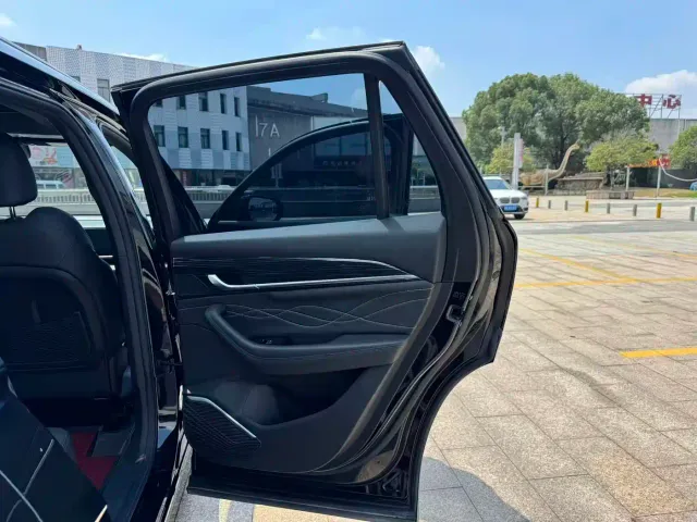 Geely Xingyue L — Фото автомобиля 20