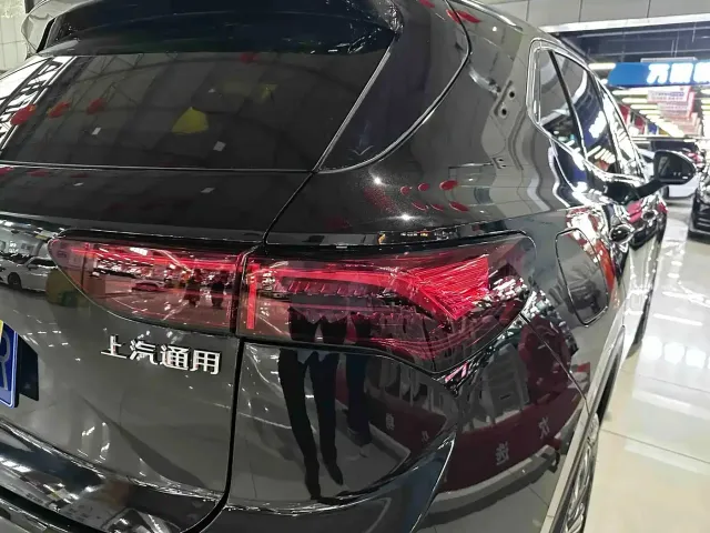 Buick Envision S — Фото автомобиля 16