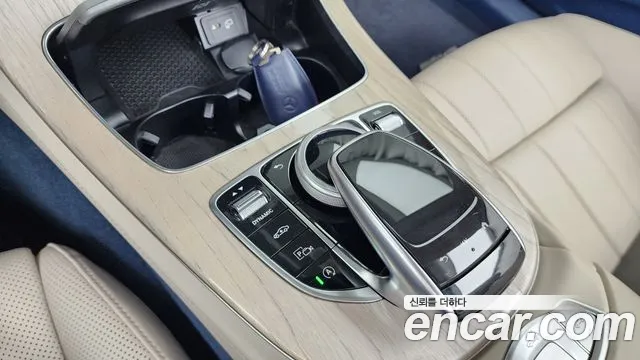 Mercedes-Benz E-Class — Фото автомобиля 27