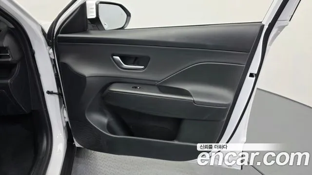 Hyundai Kona — Фото автомобиля 14