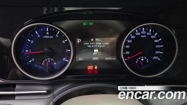 Kia Canival Carnival 4 поколение Бензин 9 мест Prestige — Фото автомобиля 8