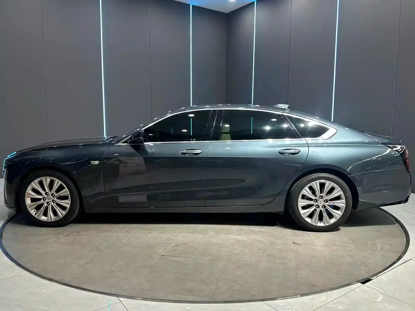 Cadillac Cadillac CT6 2023 28T Luxury Edition — Фото автомобиля 4
