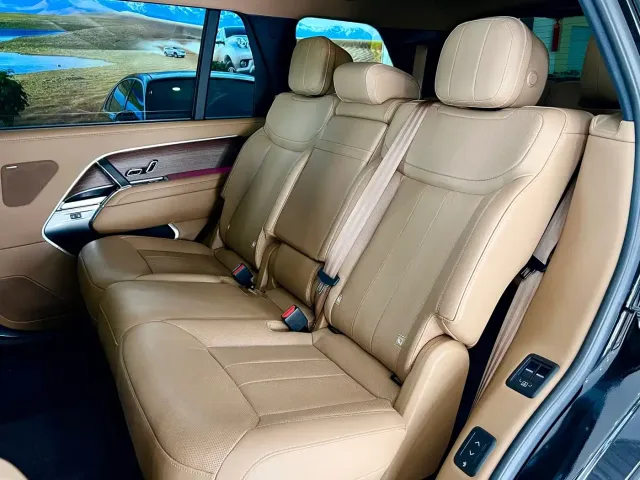 Land Rover Range Rover — Фото автомобиля 10