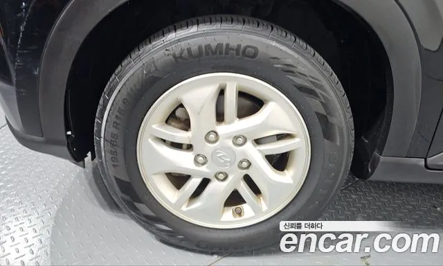 Hyundai Venue — Фото автомобиля 5