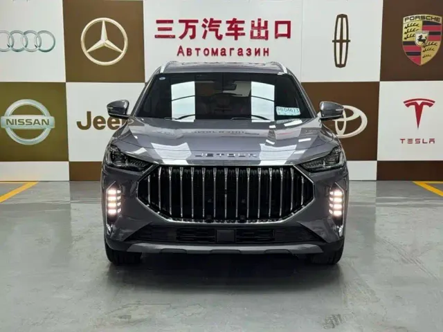 Jetour X70 Plus — Фото автомобиля 2