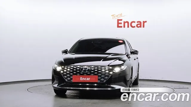 Hyundai Grandeur — Фото автомобиля 3