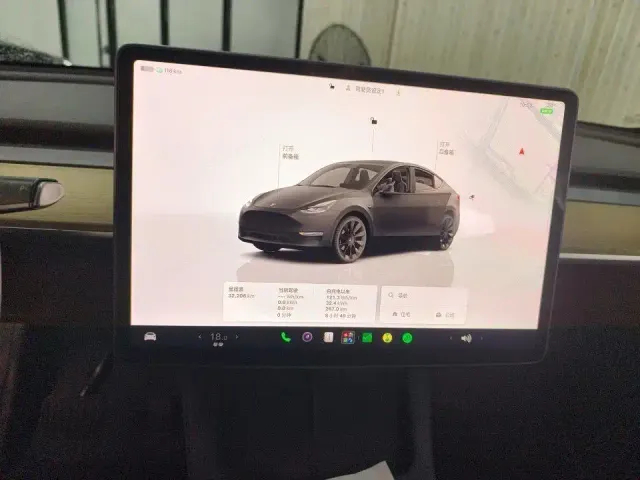 Tesla Model Y — Фото автомобиля 5