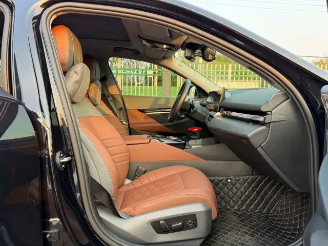 BMW 5 Series — Фото автомобиля 8