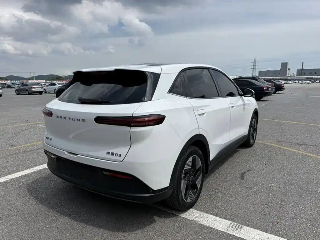 Besturn Yueyi 03 2025 Model 565km Comfort Edition — Фото автомобиля 10
