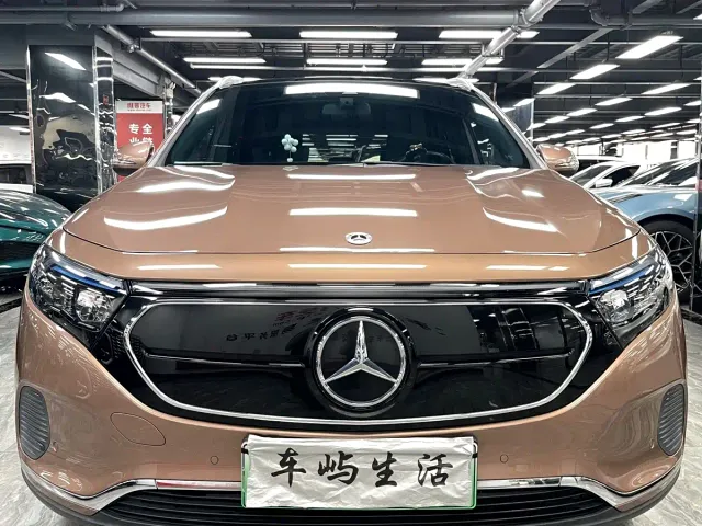Фотография автомобиля — Mercedes-Benz EQA