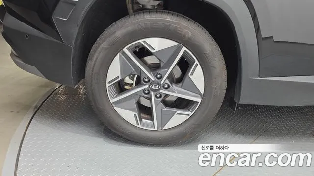 Hyundai Tucson Новый Tucson (NX4) Бензин 1.6 турбо 2WD — Фото автомобиля 5