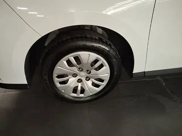 Maxus G50 — Фото автомобиля 22
