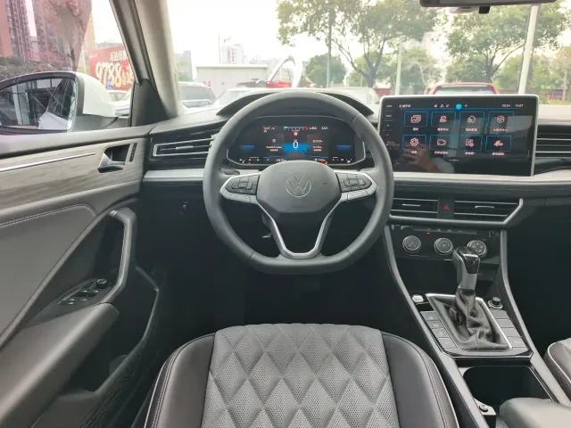 Volkswagen Sagitar — Фото автомобиля 15