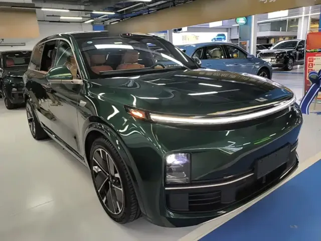 Li Auto L9 — Фото автомобиля 3