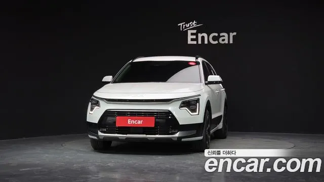 Kia Niro The All New Niro Signature — Фото автомобиля 3