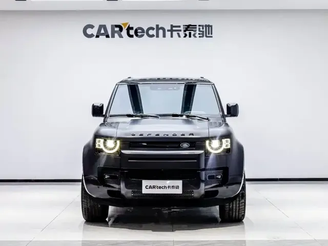 Фотография автомобиля — Land Rover Defender