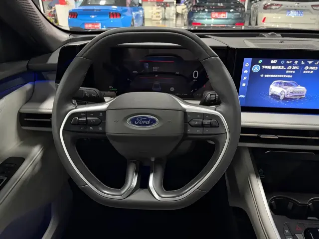 Ford Edge — Фото автомобиля 8