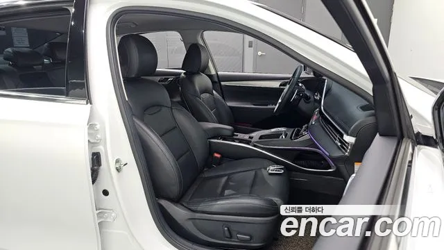 Hyundai Grandeur Grandeur (New) Hybrid — Фото автомобиля 16