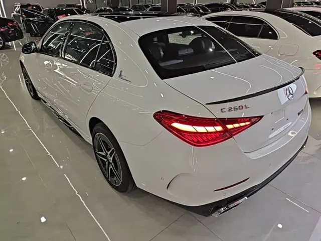 Mercedes-Benz C-Class — Фото автомобиля 22