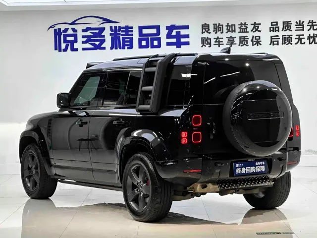 Land Rover Defender — Фото автомобиля 20