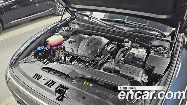 Hyundai Grandeur GN7 — Фото автомобиля 9