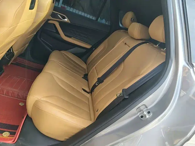 Roewe RX5 — Фото автомобиля 16