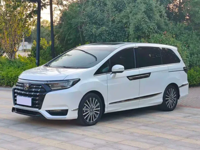 Фотография автомобиля — Honda Elysion
