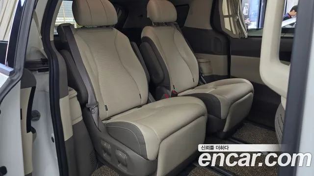 Kia Carnival 4th Gen — Фото автомобиля 17