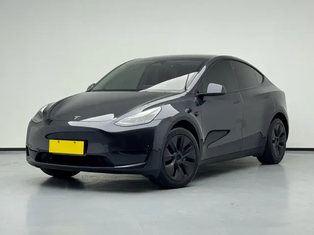 Фотография автомобиля — Tesla Model Y