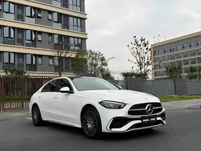 Mercedes-Benz C-Class — Фото автомобиля 3