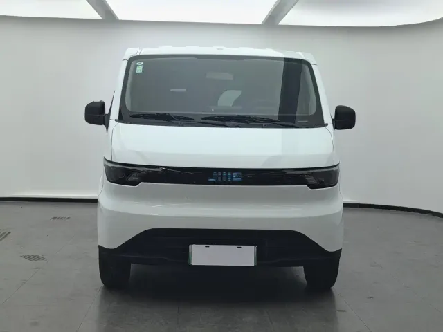 JMC E-Fushun — Фото автомобиля 2