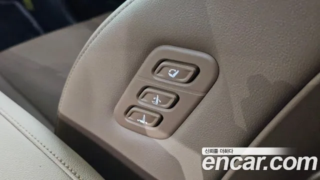 Hyundai Grandeur GN7 — Фото автомобиля 30