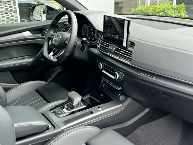 Audi Q5L — Фото автомобиля 21
