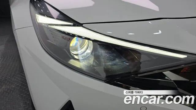 Hyundai AVANTE Avante (CN7) — Фото автомобиля 16