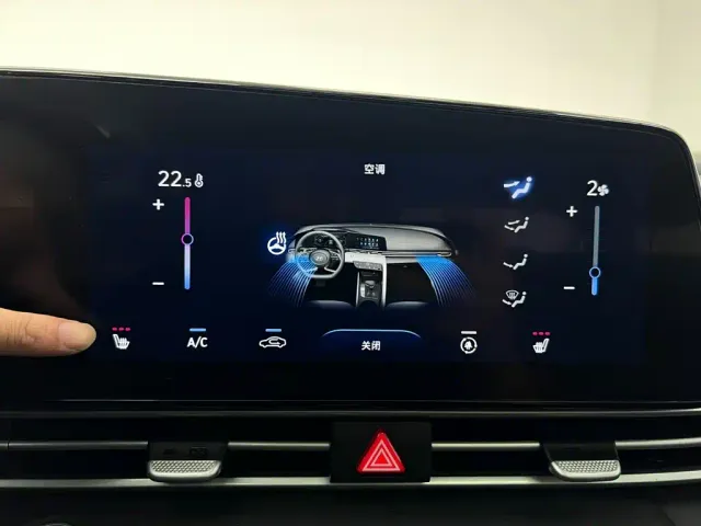 Hyundai Elantra — Фото автомобиля 20