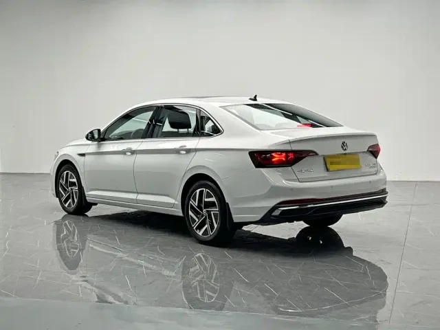 Volkswagen Sagitar — Фото автомобиля 4