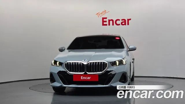 BMW 5-Series 5 серия (G60) 523d M Sport — Фото автомобиля 2