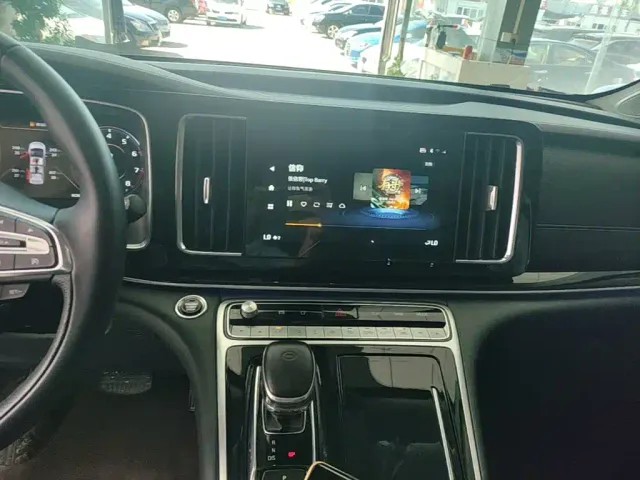 GAC Trumpchi M8 — Фото автомобиля 12
