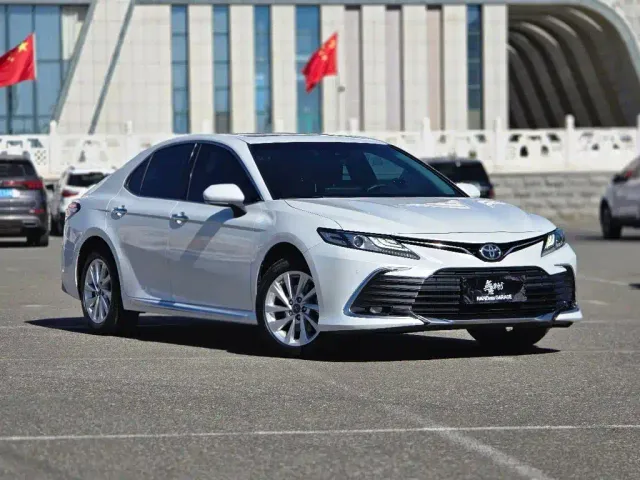 Toyota Camry — Фото автомобиля 3