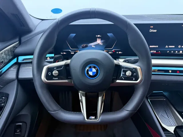 BMW i5 — Фото автомобиля 15
