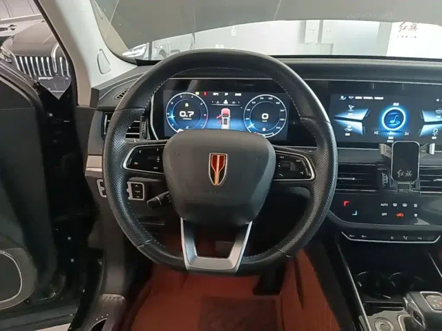 Hongqi HS5 — Фото автомобиля 10