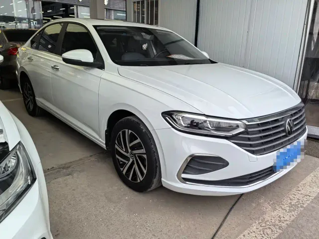 Volkswagen Lavida — Фото автомобиля 3