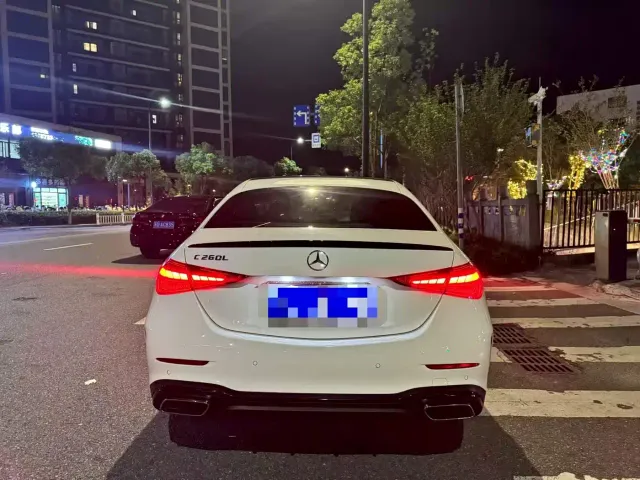 Mercedes-Benz C-Class — Фото автомобиля 9