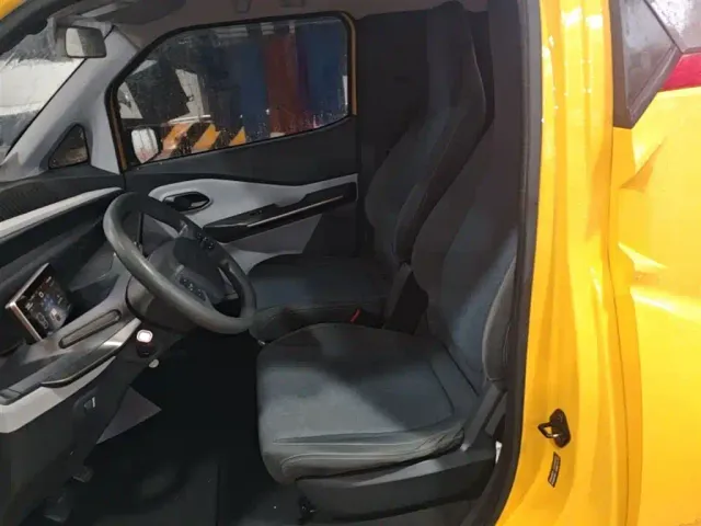 Wuling NanoEV — Фото автомобиля 14