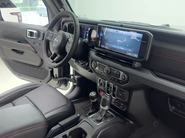 Jeep Wrangler — Фото автомобиля 19